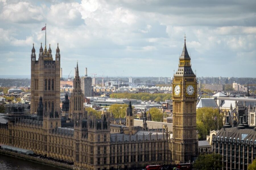 London: London in WW2 and Churchill War Rooms Entrance - How the audio guide works (and what to do if it’s crowded)