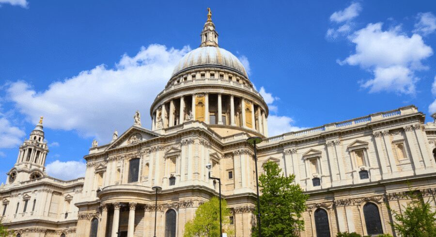 London: London Sightseeing Walking Tour with 30+ Sights - Value check: what $25 buys you in London sight-seeing time