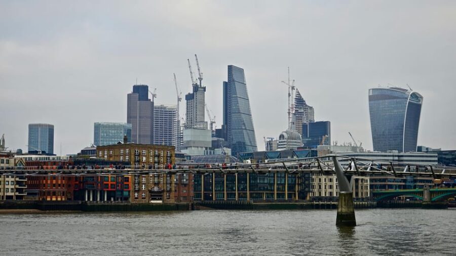 London: Modern Architecture & Building Guided Walking Tour - Liverpool Street Station and the Barbican: modern London beyond just towers