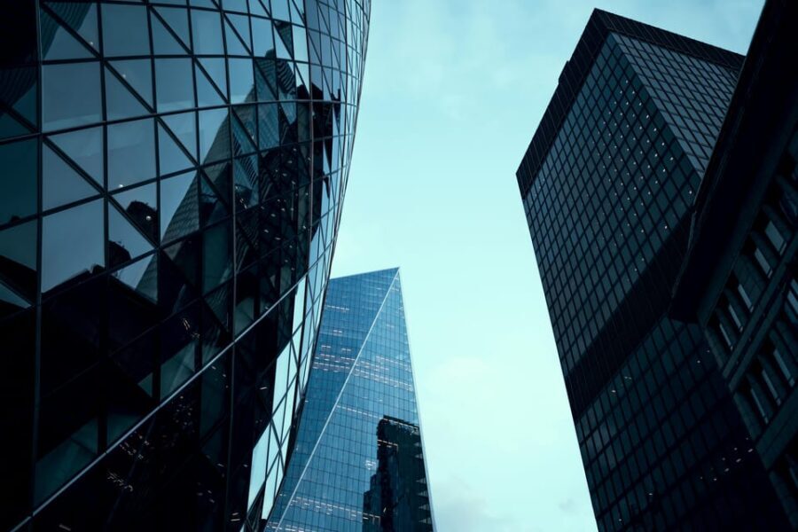 London: Modern Architecture & Building Guided Walking Tour - Finishing at the NLA: scale models that make the city click