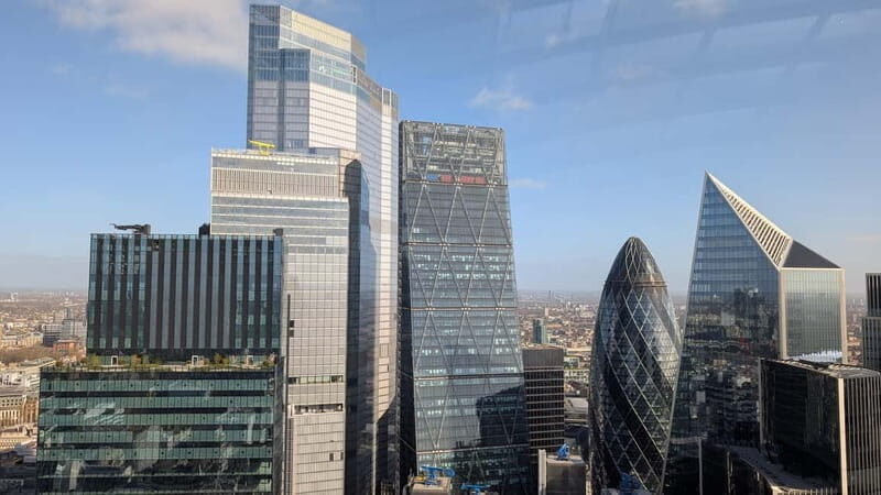 London: Modern Architecture & Building Guided Walking Tour - City Hall and the Thames: seeing the skyline before you zoom in