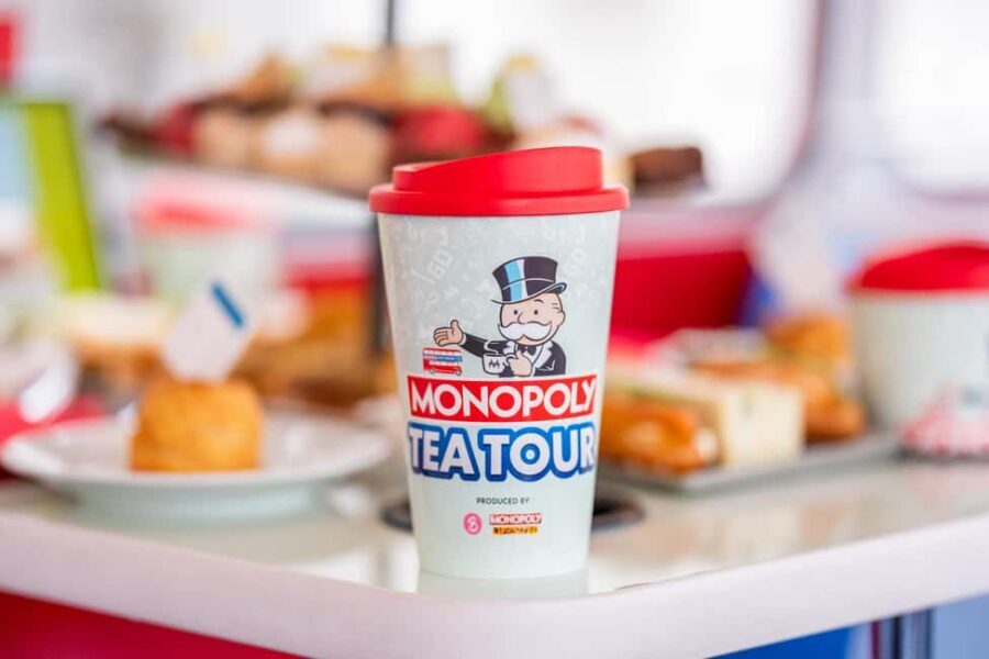 London: MONOPOLY Afternoon Tea Tour Bus - Getting on at Temple: start time matters on a bus this fast