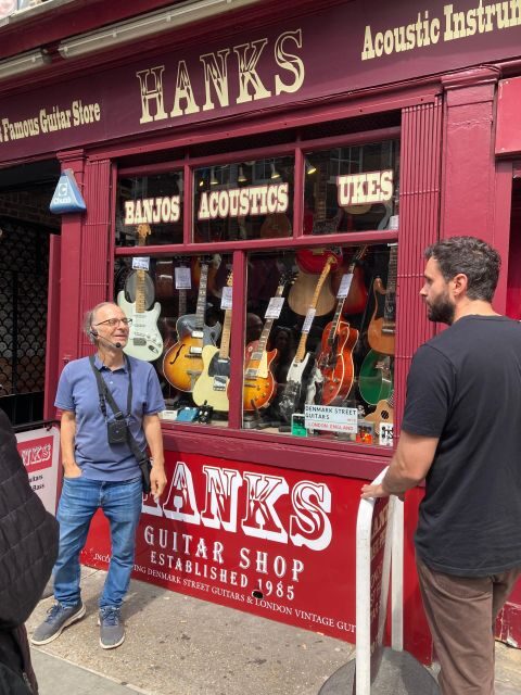 London: Music walking tour of Soho - Soho Lofts and Reckless Records: Spotting the Modern Proof