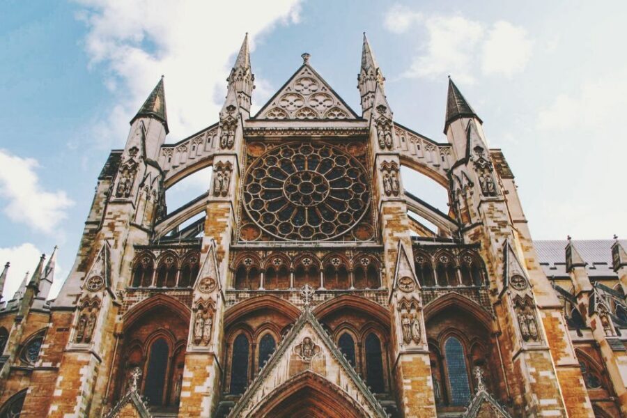 London Must-See 3 Hours Walking Tour - Westminster Abbey and Houses of Parliament: seeing the spine of London