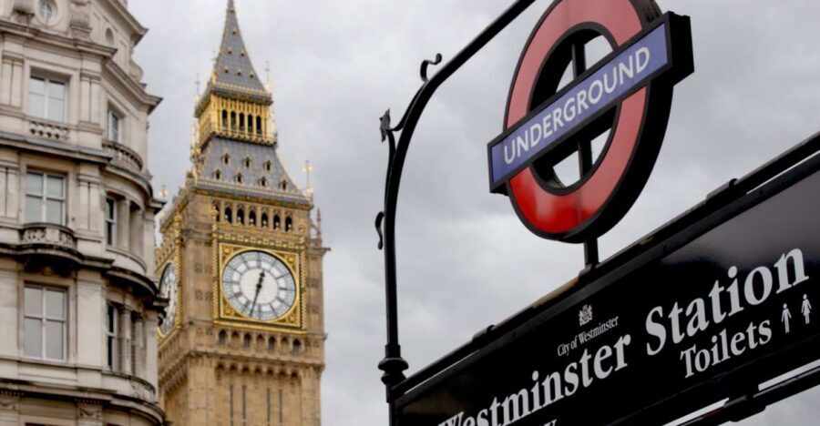 London Must-See 3 Hours Walking Tour - Meeting at Piccadilly Circus: a smart start point