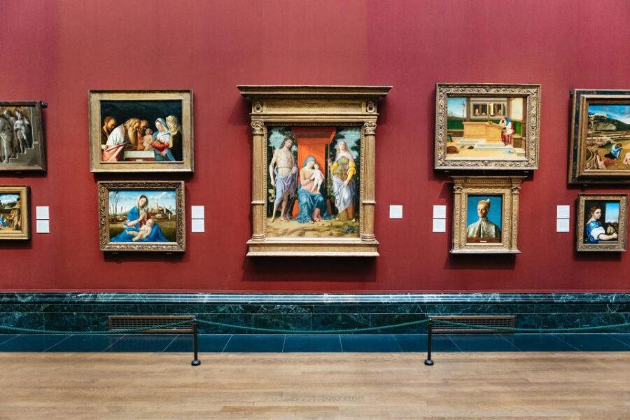 London: National Gallery Guided Tour with Art Expert Guide - Trafalgar Square to the Sainsbury Wing: your easiest start in London