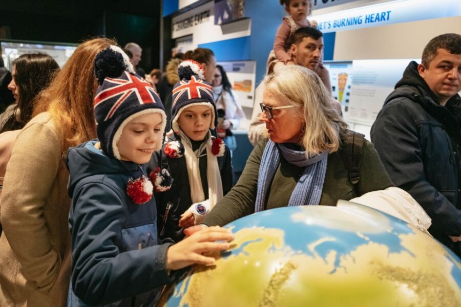London: Natural History Museum Private Guided Family Tour - Beyond Dinosaurs: Birds, Deep Ocean Creatures, and Other Favorites