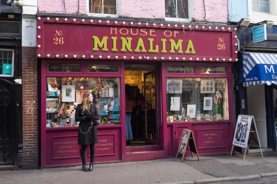 London: Notting Hill, Highlights & Markets Private Tour - The half-day “cross-town jump” on the Underground