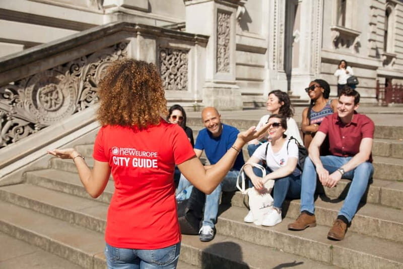 London: Old City Walking Tour - St. Clement Danes and the quieter corners of the City