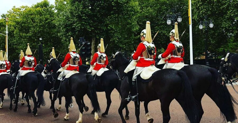 London: Palaces and Parliament Walking Tour - Royal Parks to Buckingham Palace: the best “setup” walk in Westminster