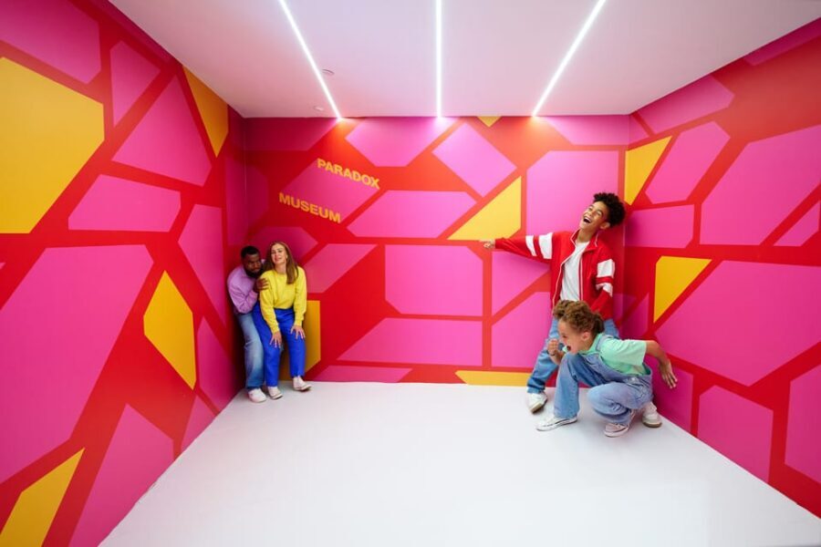 London: Paradox Museum Entry Ticket - Location and timing near Harrods (90 Brompton Road)
