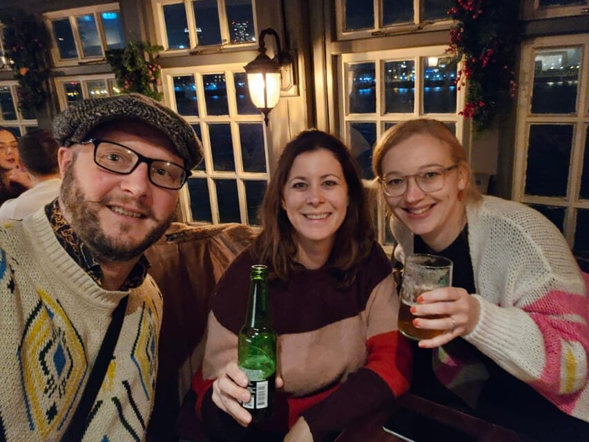 London: Pilgrims and Pirates Historical Pub Tour - Setting off from the docklands: the 5-mile walk you actually enjoy
