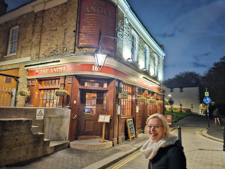 London: Pilgrims and Pirates Historical Pub Tour - Who should book this tour, and who might not love it