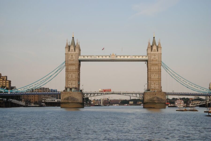 London: Private Chauffeur-Driven Sightseeing Tour - The Driver Factor: Comfort Is Great, But Check the Fit