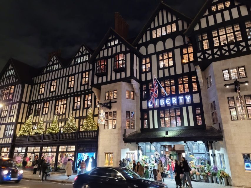 London: Private Christmas Lights and Markets Walking Tour - Scenic drives between walks: comfort in the London winter
