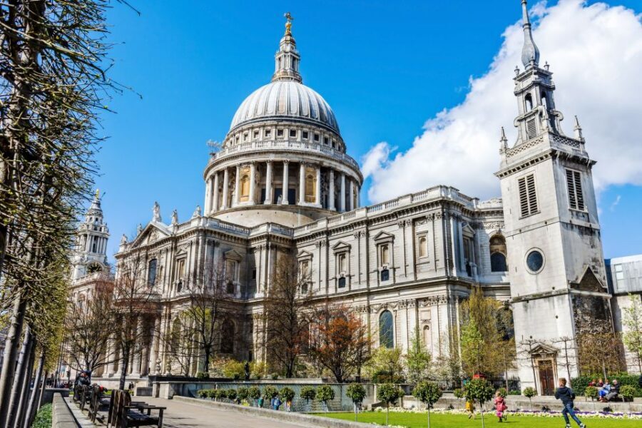 London: Private City Kickstart Walking Tour - Entering London at The Shard: the smart way to start