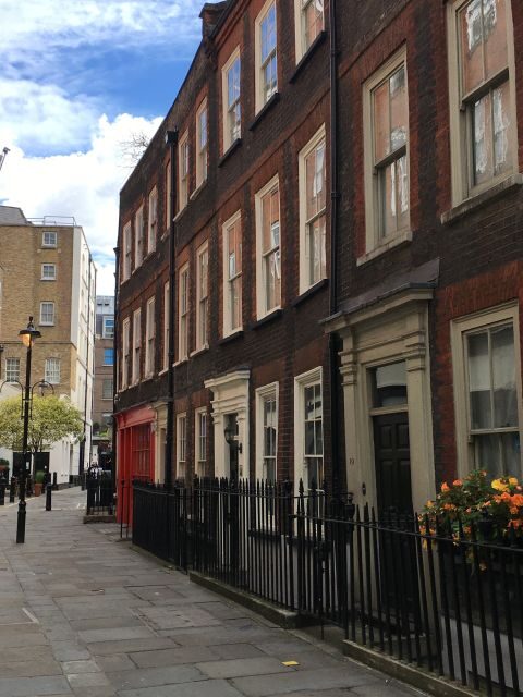 London: Private Intro Walk with a Local Guide - How the private format changes your day