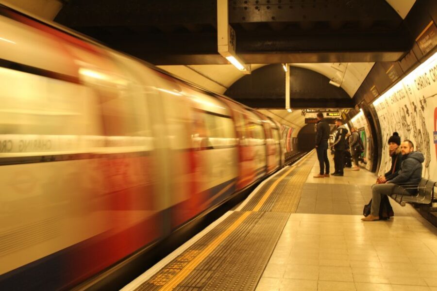 London: Private Underground and Tube Tour - Tube map reality check: what the lines really mean