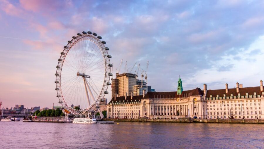 London: Private Walking Tour in Spanish - Trafalgar Square and the National Gallery: symbols and sightlines