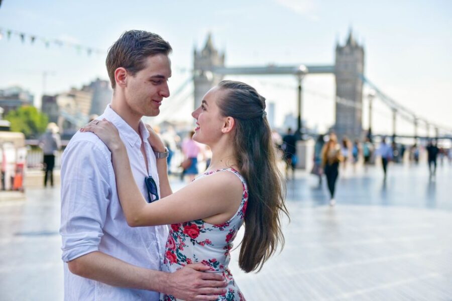 London: Professional Private Photoshoot and Edited Photos - St Paul’s Cathedral: big building, clear portrait payoff