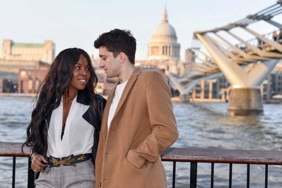 London: Professional Private Photoshoot and Edited Photos - Price and value: $262.66 per group up to 6