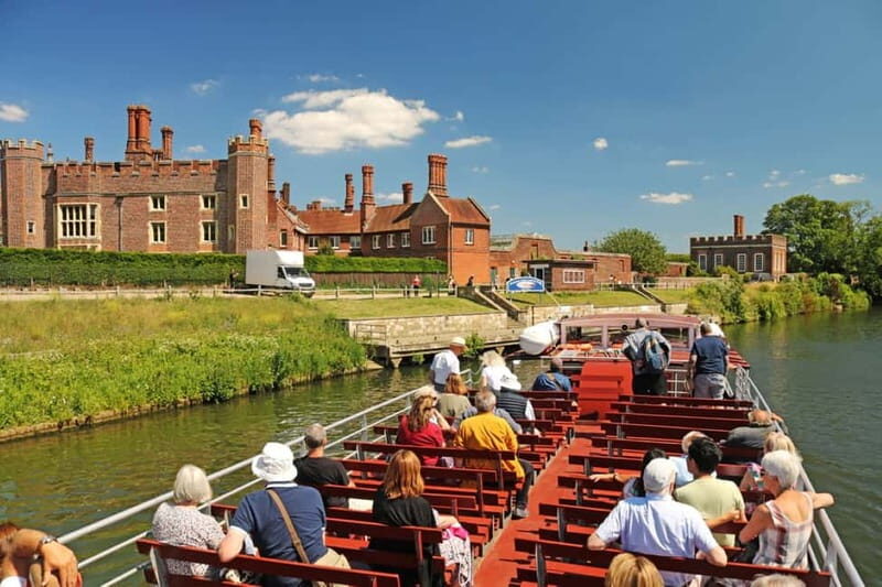 London: Richmond to Westminster River Thames Cruise - What’s it like onboard: seating, toilets, and the bar