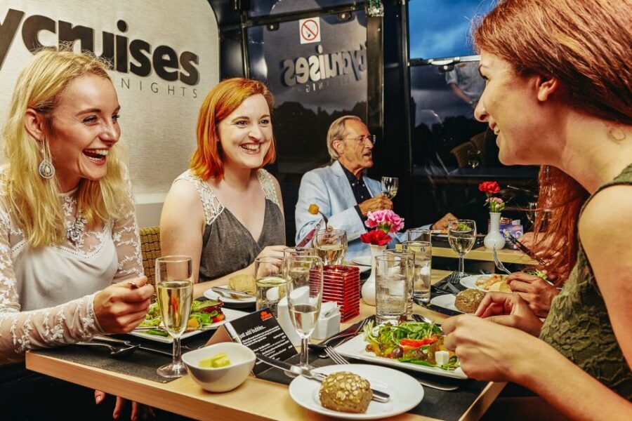 London: River Thames Dinner Cruise - Big Ben-style chimes, O2 lights, and the Thames night photo route
