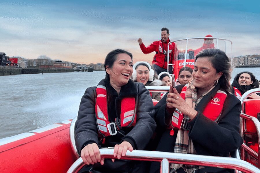 London: River Thames Sunset Speedboat Experience with Drink - Thames Rockets: where the night cruise starts under the London Eye