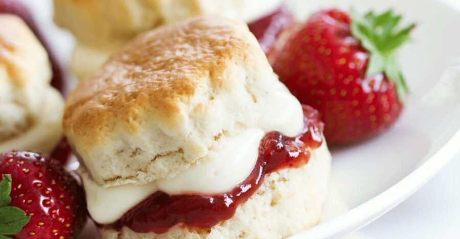 London: Royal Hampton Court Guided Tour with Afternoon Tea - Key things I’d plan around