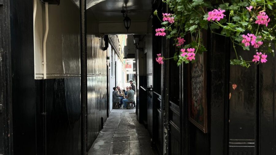 London: Royal Historic Pubs Walking Tour - Key highlights worth your attention