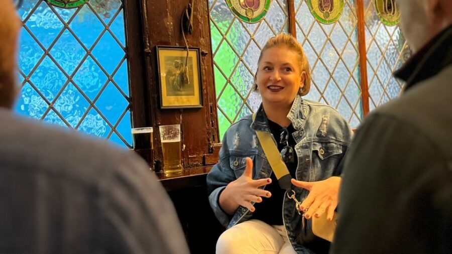 London: Royal Historic Pubs Walking Tour - What You Really Get: Royal Pubs, Royal Stories, and Beer Is Not Included