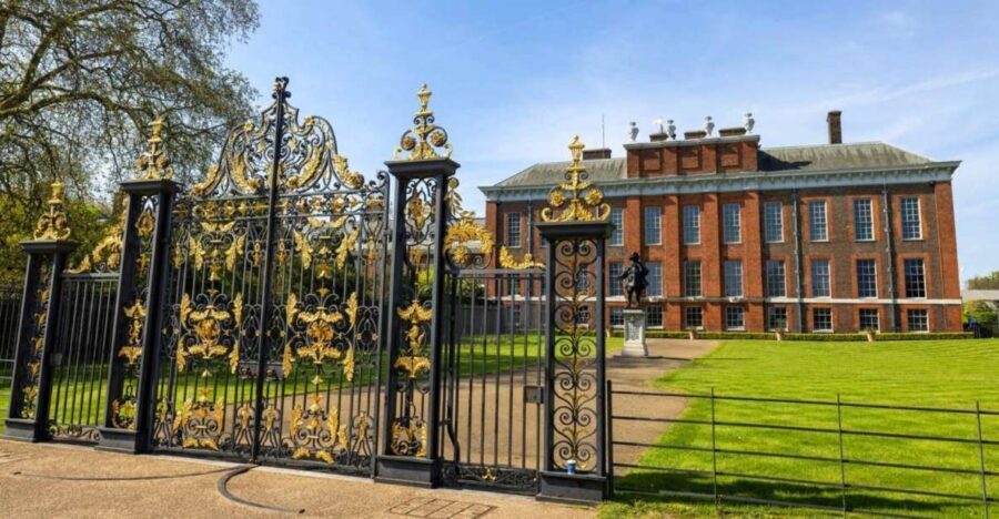 London: Royal Kensington Guided Walking Tour - Royal Albert Hall and the Albert Memorial: art, music, and Victorian ambition