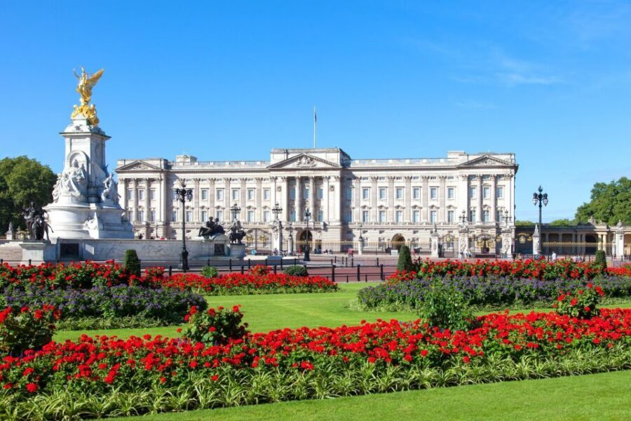 London Royal Tour - Buckingham Palace Entry - 12 guests 2,5h - Wellington Arch and the royal “front door” feeling