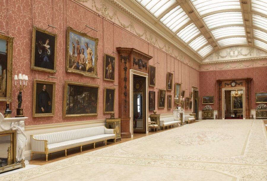 London: Royal Walking Tour and Buckingham Palace Audio Tour - Should You Book It?