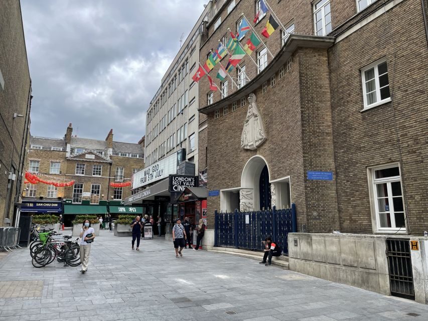London: Sex Pistols and Punk Music Walking Tour - “Myth vs Fact” in the Streets: Why the Storytelling Makes It Worth It