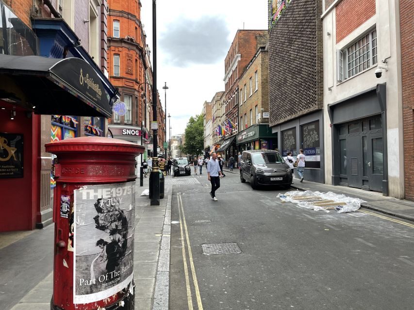London: Sex Pistols and Punk Music Walking Tour - Where You Meet and How to Start Without Losing Time