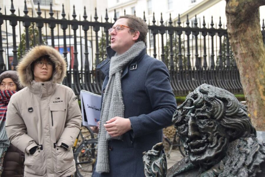 London: Sherlock Holmes-Themed Walking Tour - The guide’s storytelling style: where the humor and detail pay off