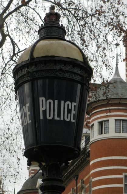 London: Sherlock Holmes Tour by Black Cab - Hitting 221B Baker Street (twice): photo ops and the Sherlock series building