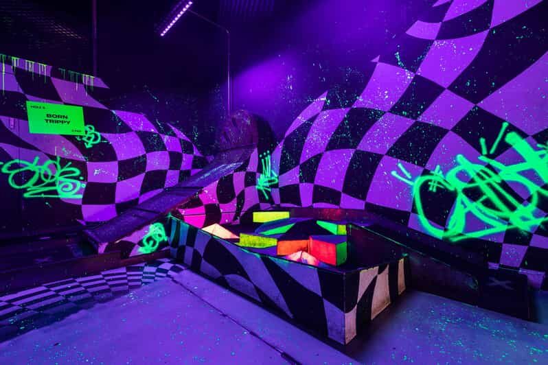 London: Shoreditch Junkyard Golf Tickets for 9 or 18 Holes - Price and value: what you really get for about $16.16