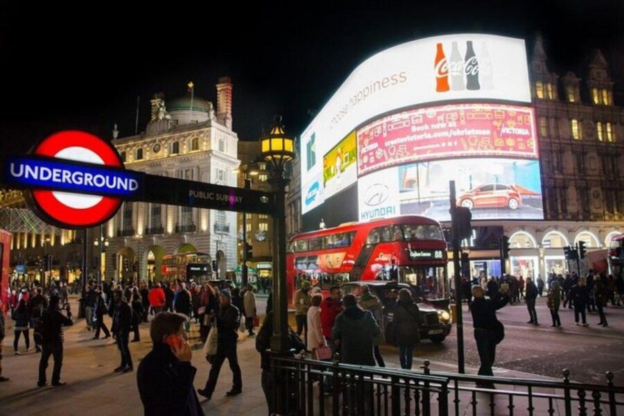 London : Shoreditch Street Art Walking Tour - Walking plus public transport: why it helps in this neighborhood