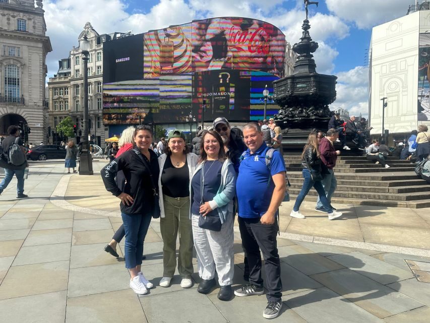 London: Sightseeing Black Cab Tour with Hotel Pickup - Piccadilly Circus, Leicester Square, and Nelson’s Column: The Fun-Stop Middle