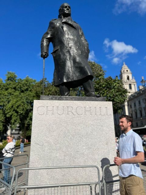 London: Sightseeing Tour - in clear, slow English - A focused 2.5-hour walk across royal and political London