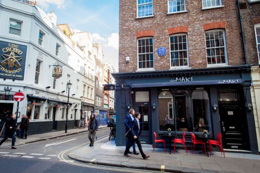 London Soho District - Guided Walking Tour 12 guests 2,5h - Key highlights you’ll feel on the ground