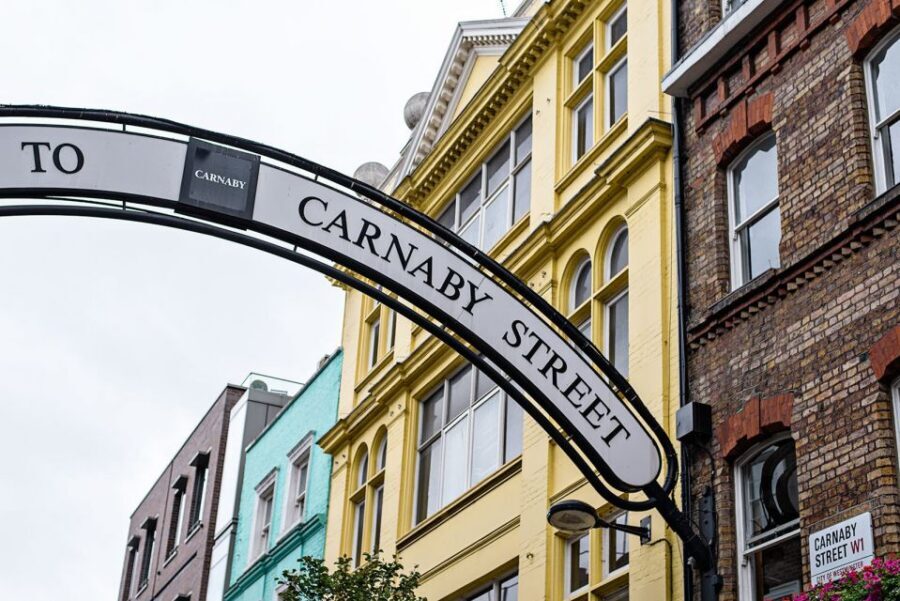 London Soho District - Guided Walking Tour 12 guests 2,5h - Old Compton Street and Chinatown: your mental reset before the night