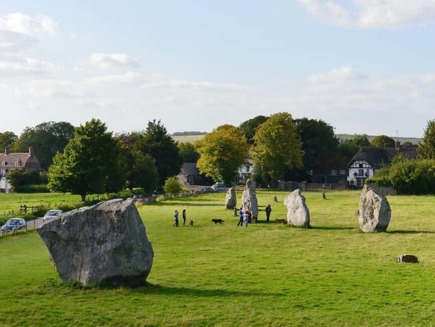 London: Stonehenge, Avebury & Silbury Hill Day Trip - The 10-Hour Route: Avebury, West Kennet Long Barrow, Silbury Hill, Stonehenge