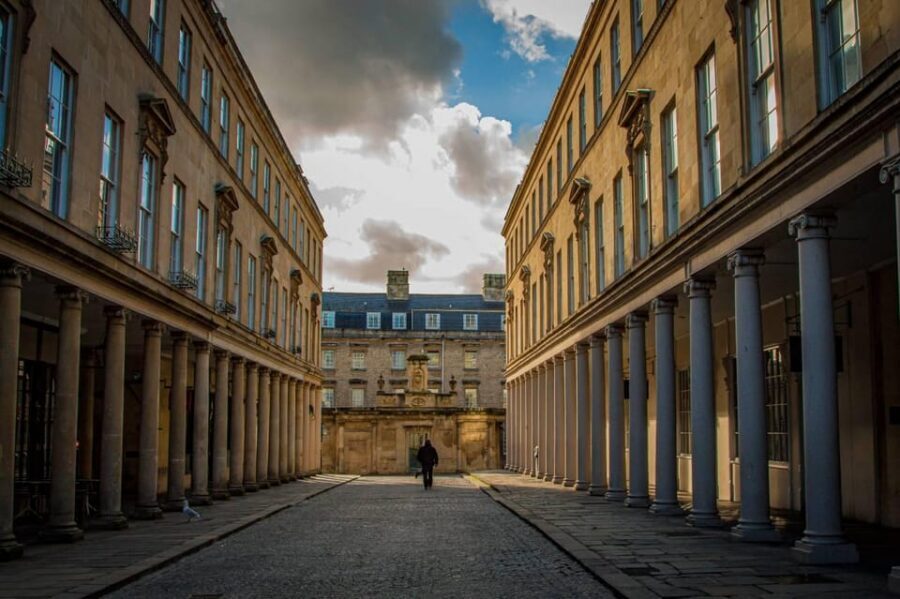 London: Stonehenge, Bath, Windsor, and Roman Baths Day Tour - Price and value: is $105 a fair trade for one big day?