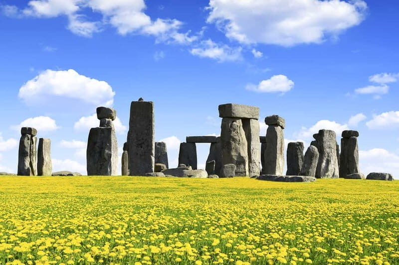 London: Stonehenge, Bath, Windsor, and Roman Baths Day Tour - A 12-hour England sampler: Stonehenge plus Bath or Windsor