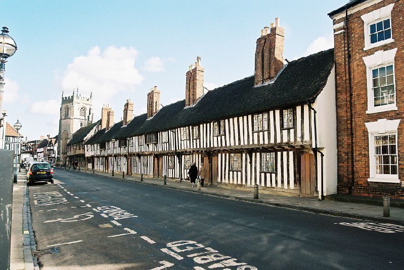 London: Stonehenge, Stratford-Upon-Avon, and Bath Day Trip - Stonehenge first: 40-ton sarsens, blue stones, and your best viewing move
