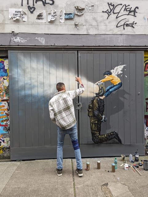 London: Street Art and Graffiti Guided Walking Tour - Spitalfields to Brick Lane: Learning to See What’s Right in Front of You