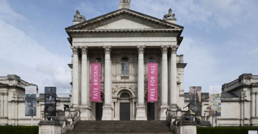 London: Tate Britain Official Discovery Tour - What happens in the first moments of the tour